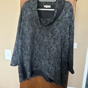 Philosophy Women's Black and Gray Cowl Neck Sweater